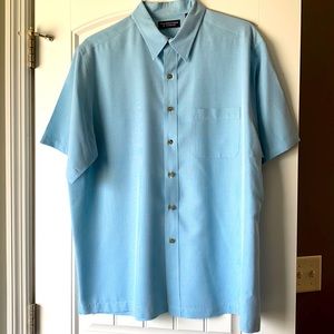 Men’s blue Button-up